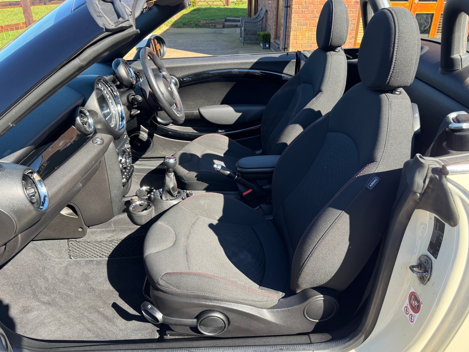 Used MINI Roadster 2015 for sale - 77932682: Photo 2