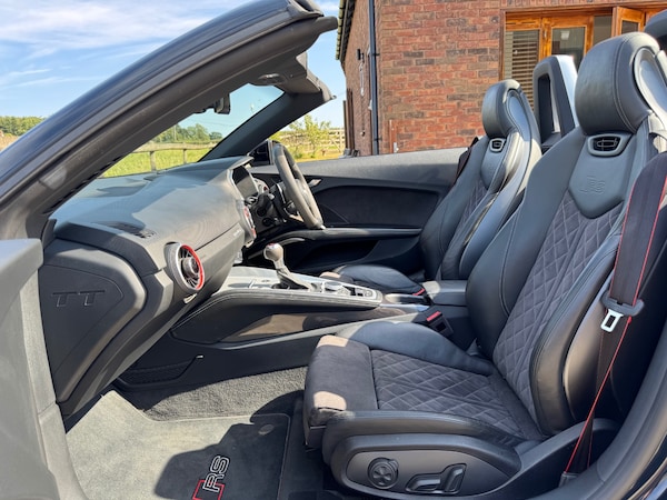 Used Audi TT 2018 for sale - 75673047: Photo 2