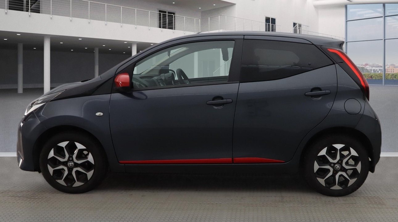 Used Toyota AYGO 2021 for sale - 77222820: Photo 2