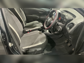 Used Toyota AYGO 2021 for sale - 77222820: Photo