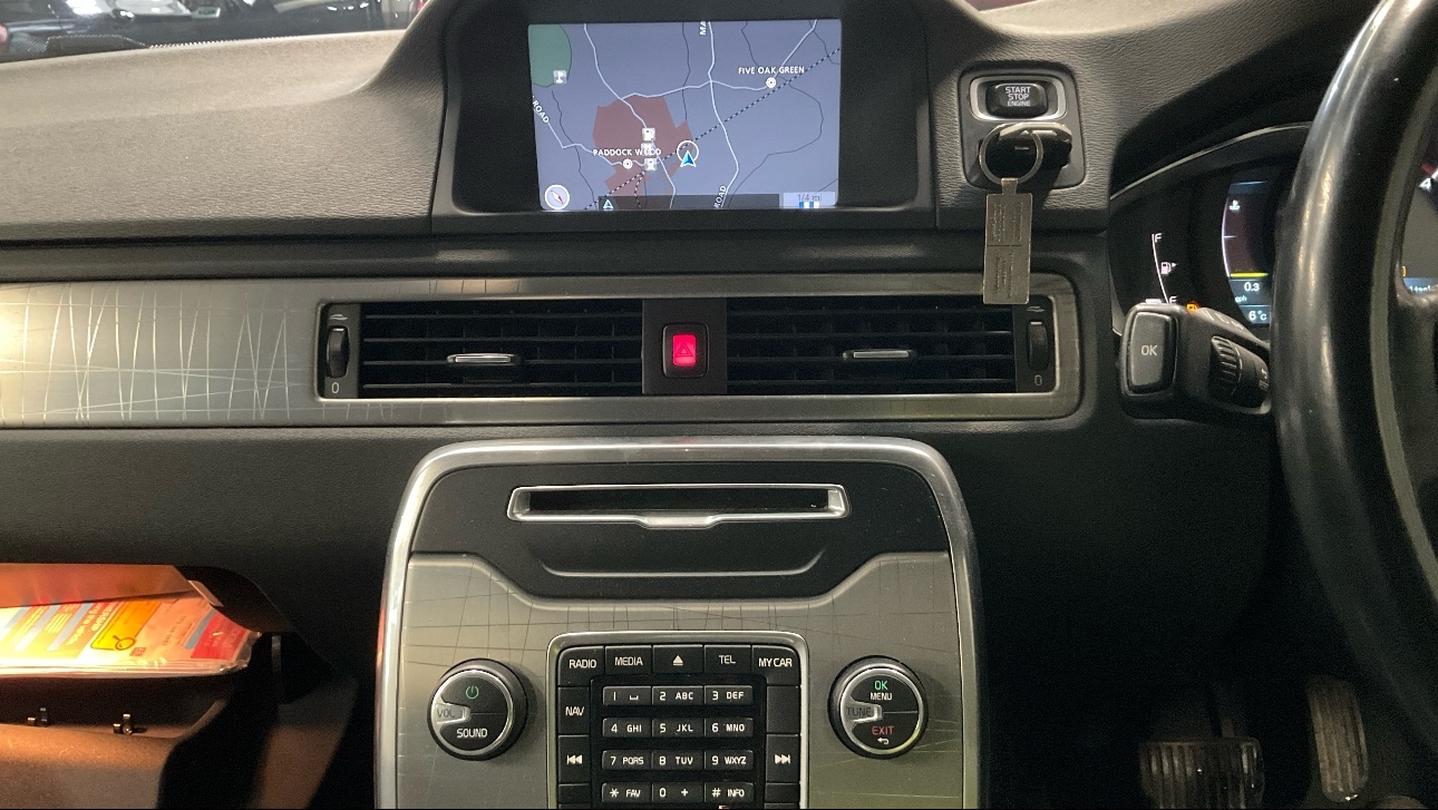 Used Volvo XC70 2013 for sale - 77165163: Photo 4