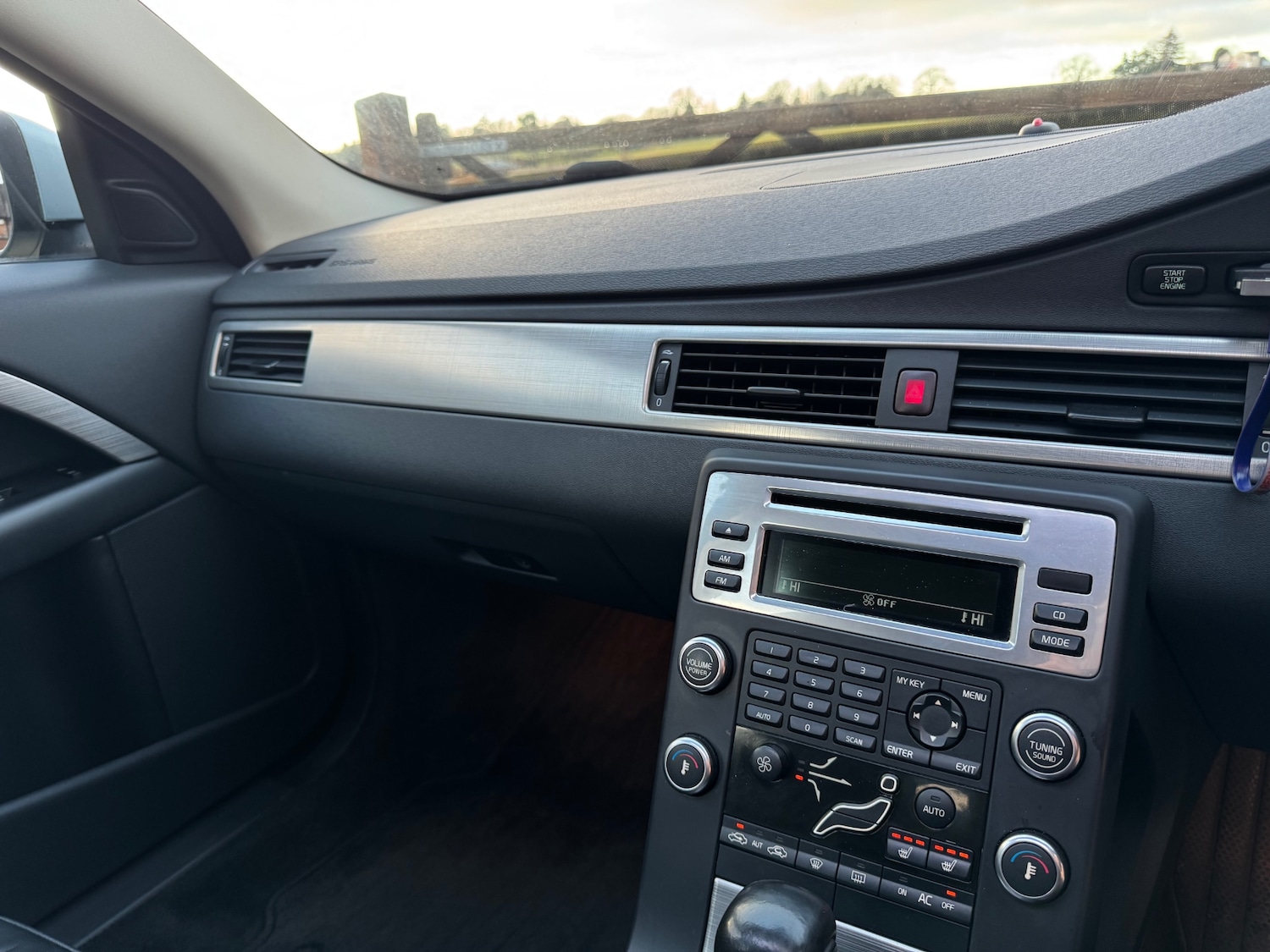 Used Volvo V70 2008 for sale - 77237243: Photo 10