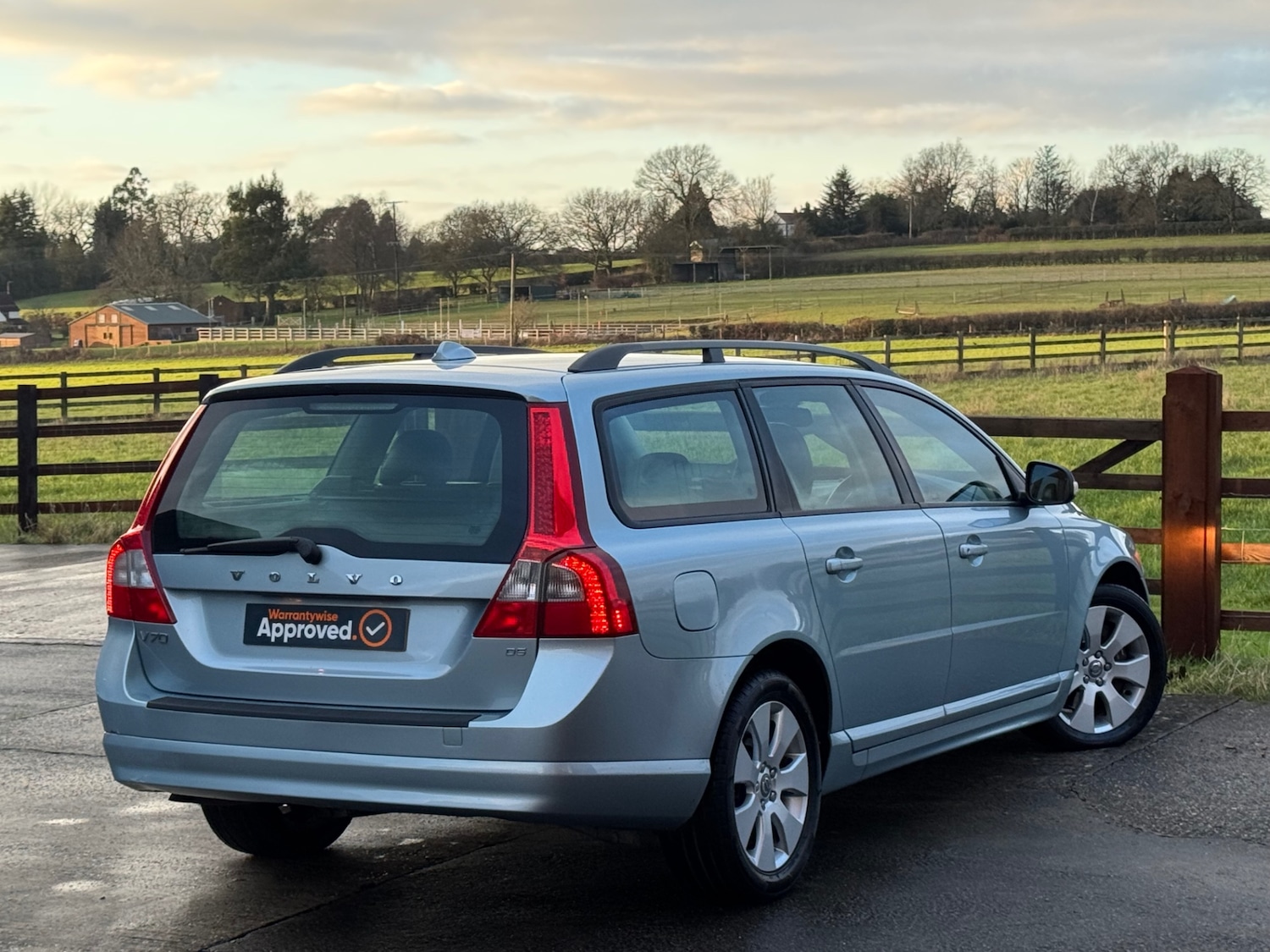 Used Volvo V70 2008 for sale - 77237243: Photo 18