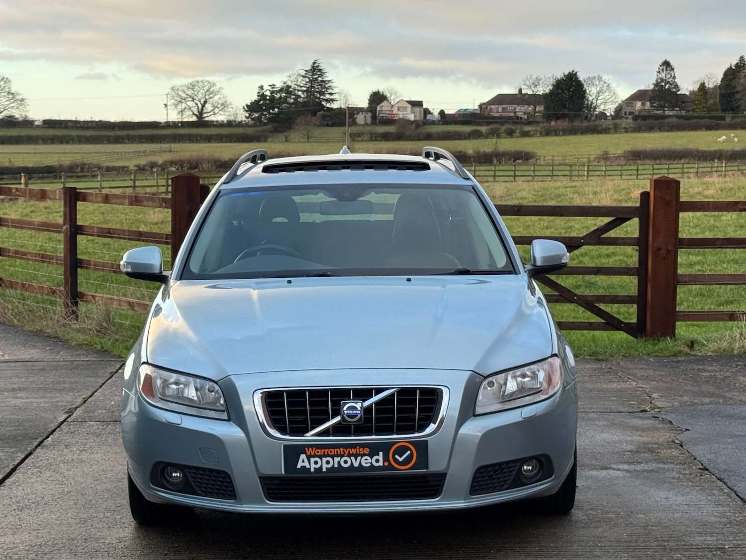 Used Volvo V70 2008 for sale - 77237243: Photo 26