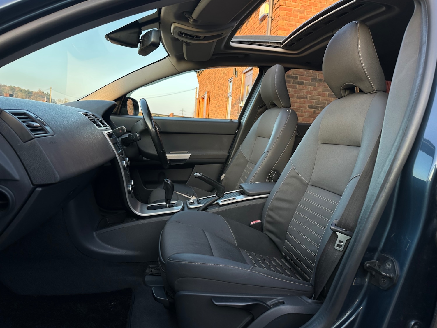 Used Volvo V50 2007 for sale - 77749027: Photo 2