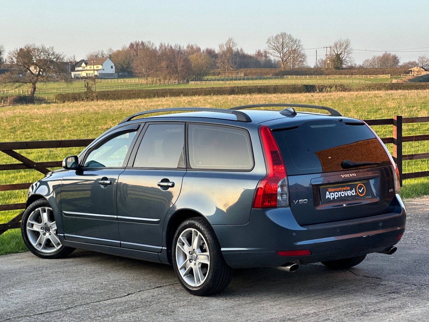 Used Volvo V50 2007 for sale - 77749027: Photo 9