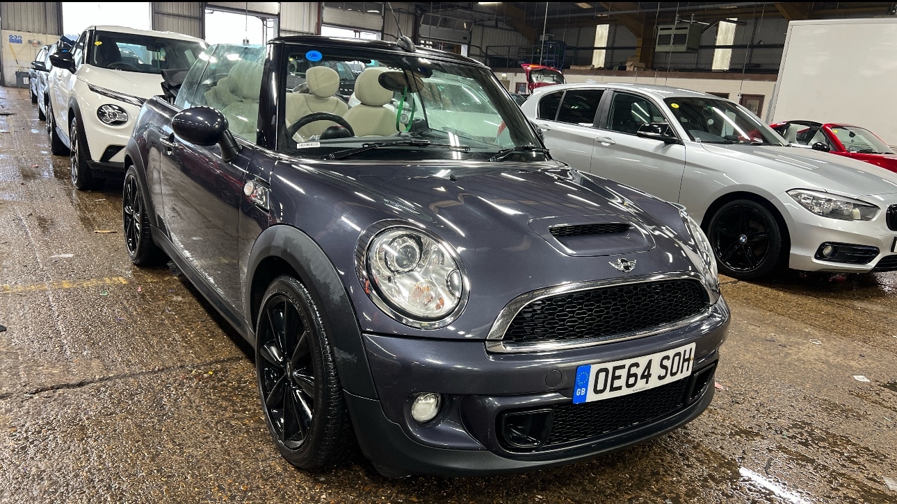 Used MINI Convertible 2014 for sale - 77399969: Photo 10