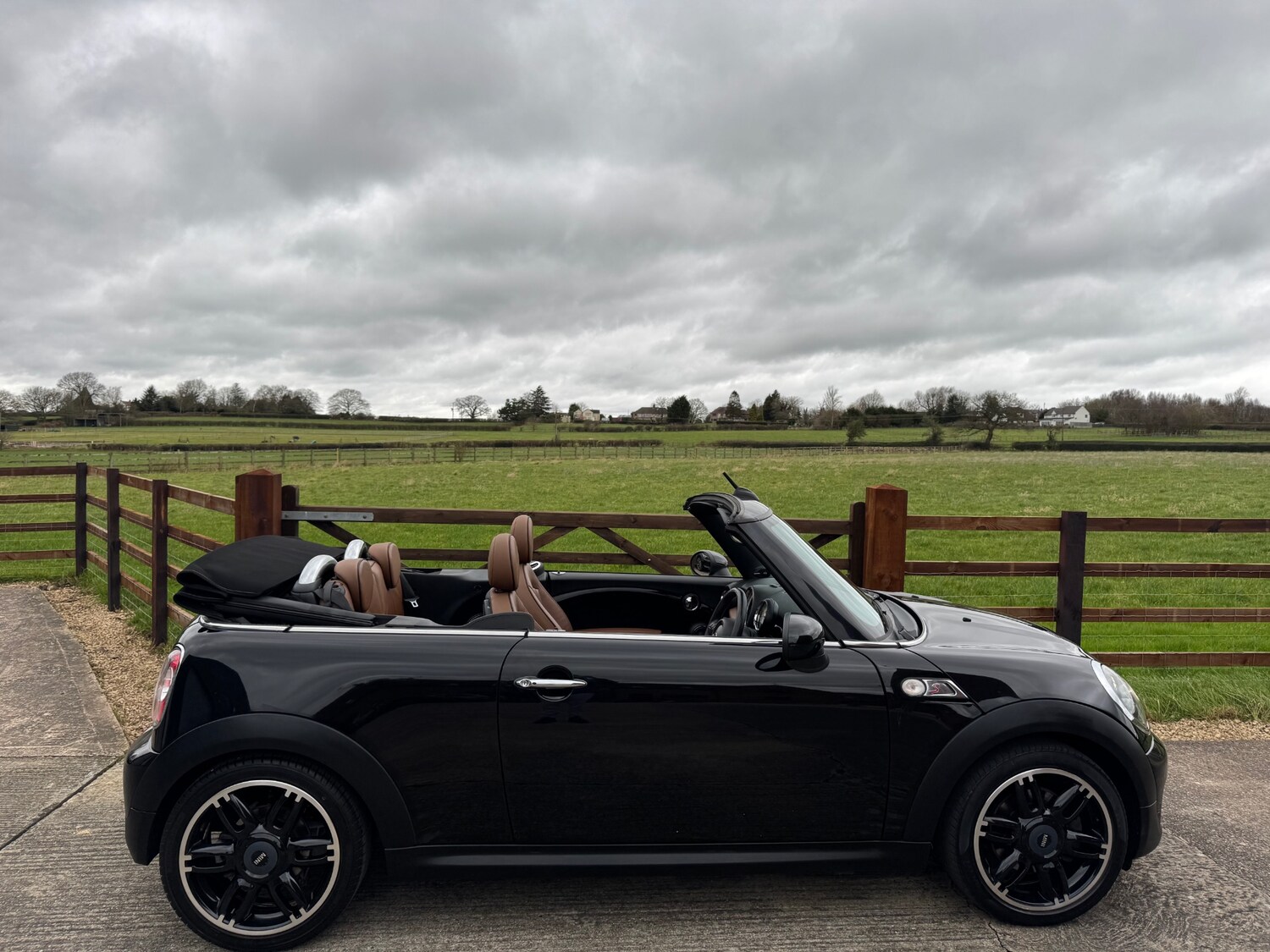 Used MINI Convertible 2013 for sale - 77676788: Photo 17