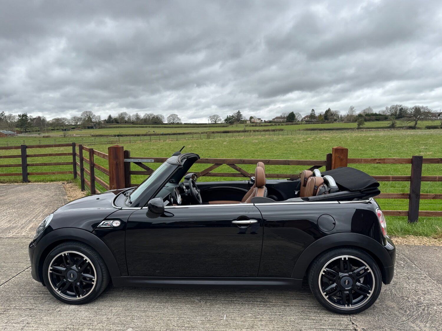 Used MINI Convertible 2013 for sale - 77676788: Photo 20