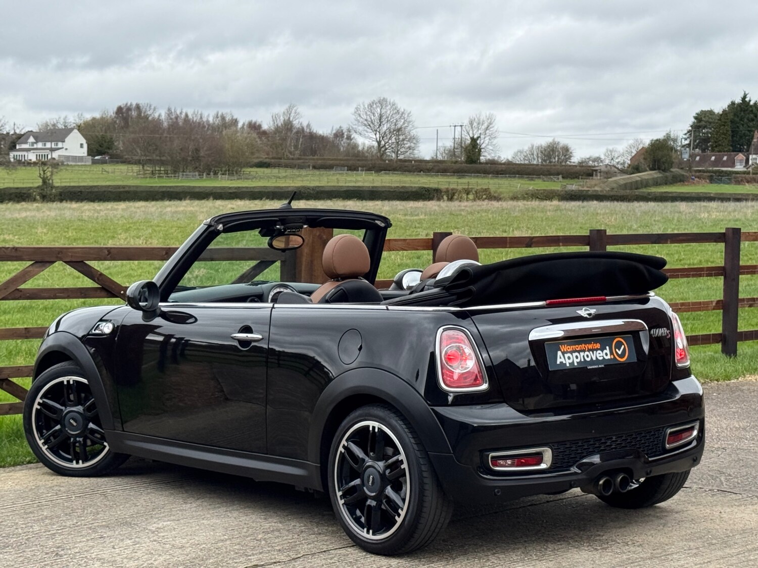Used MINI Convertible 2013 for sale - 77676788: Photo 21