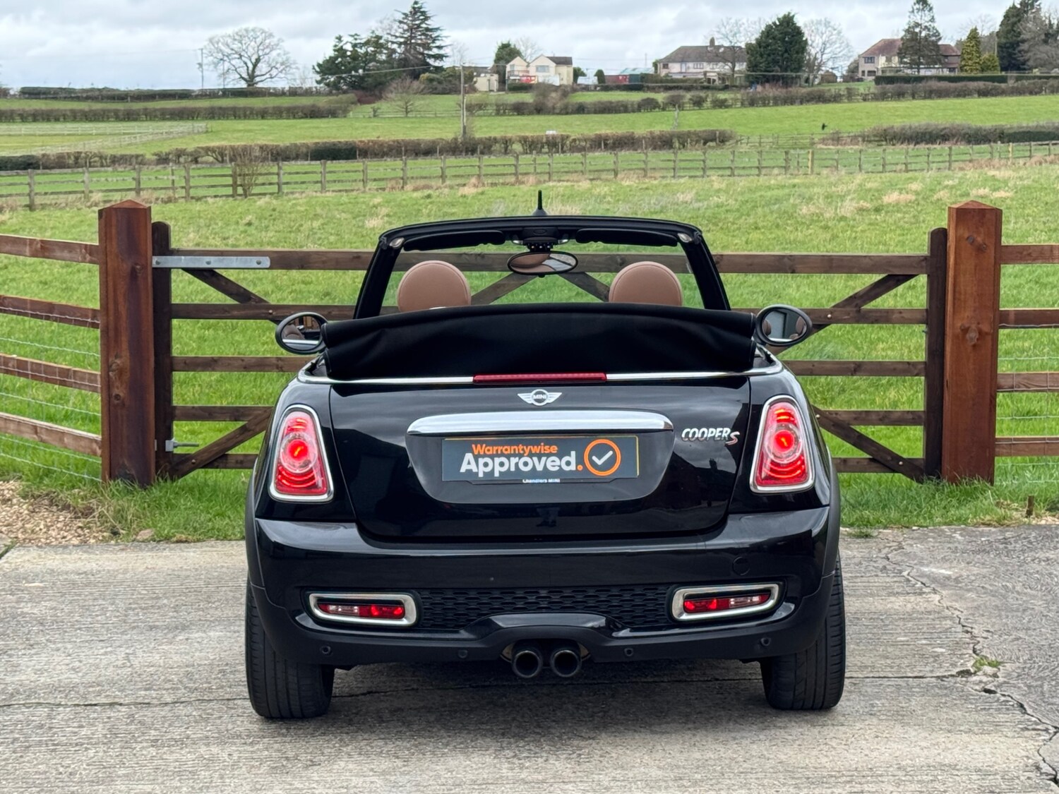 Used MINI Convertible 2013 for sale - 77676788: Photo 23