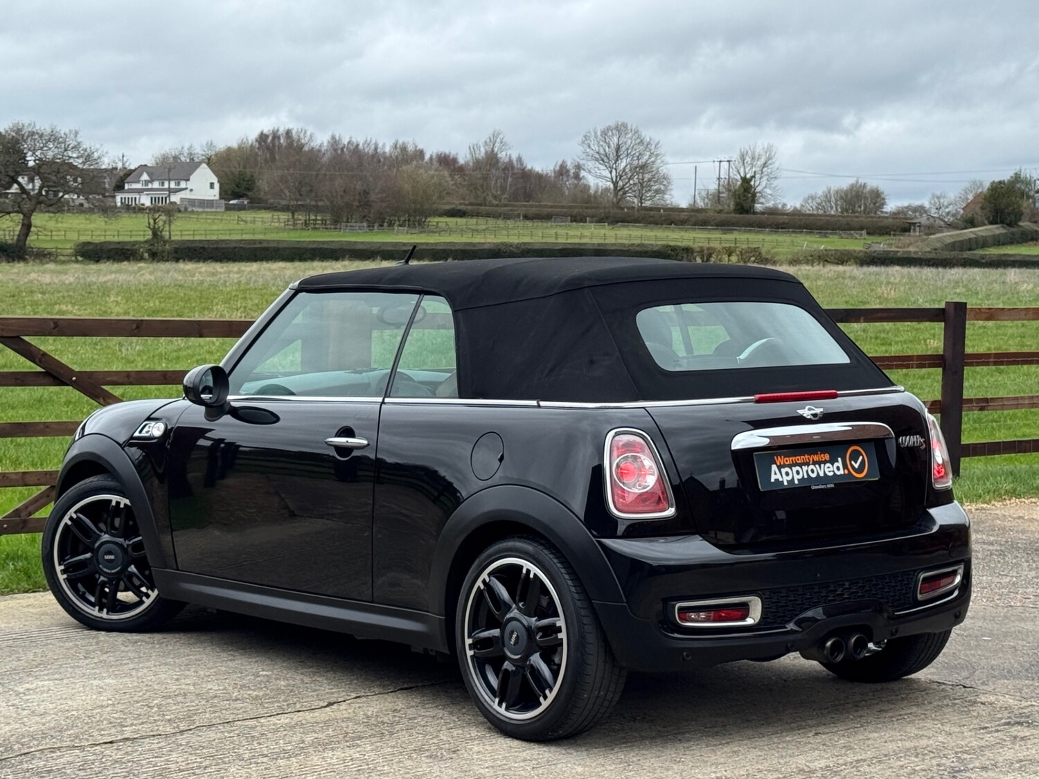 Used MINI Convertible 2013 for sale - 77676788: Photo 28
