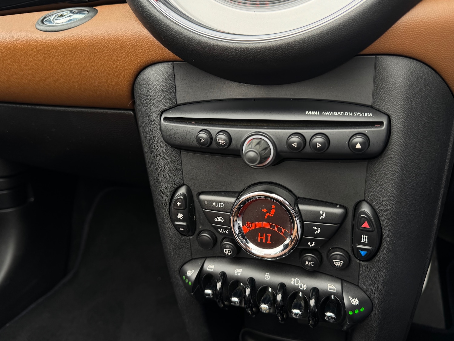 Used MINI Convertible 2013 for sale - 77676788: Photo 7