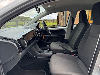 Used Volkswagen up! 2015 for sale - 78219756: Photo