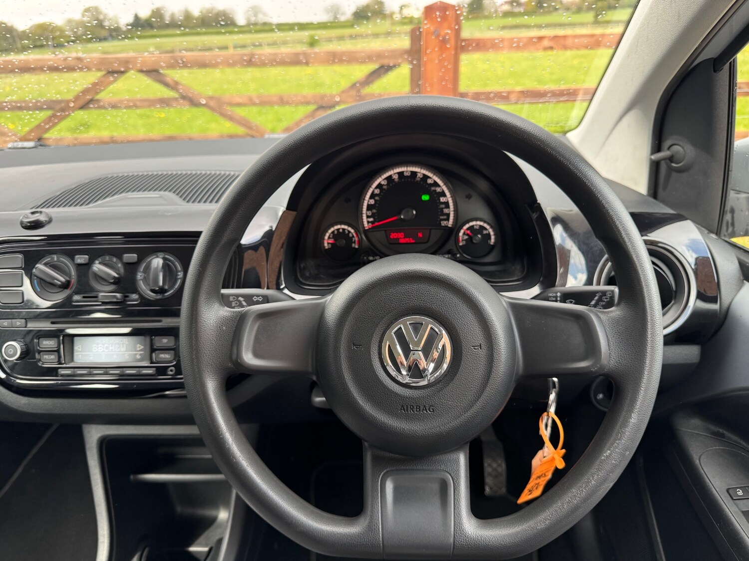 Used Volkswagen up! 2015 for sale - 78219756: Photo 6