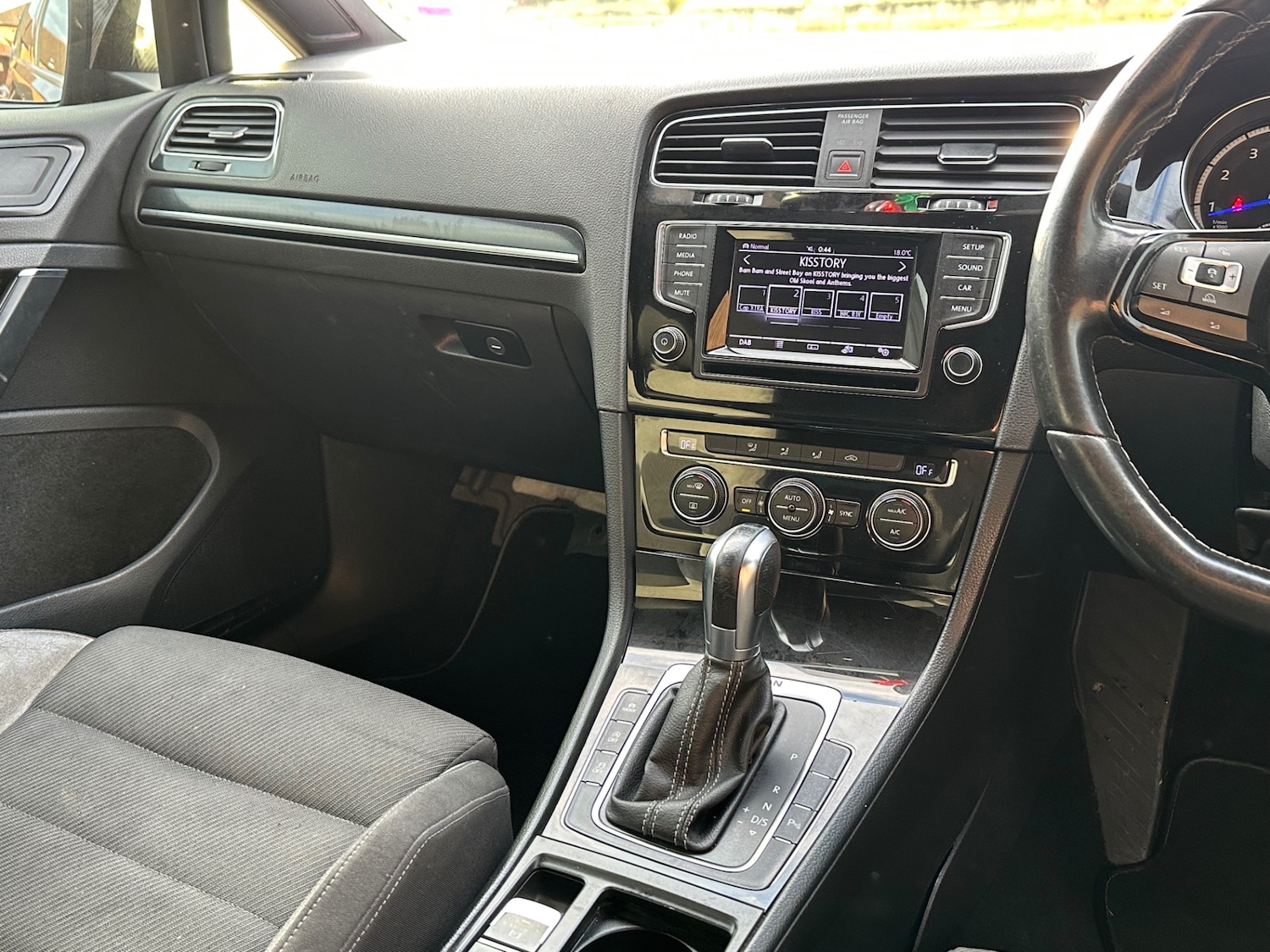 Used Volkswagen Golf 2014 for sale - 76446100: Photo 7