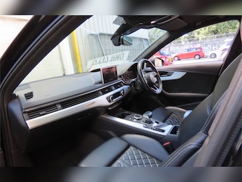 Used Audi A4 2017 for sale - 79444242: Photo