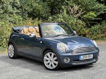 Used MINI Convertible 2009 for sale - 79344358: Photo