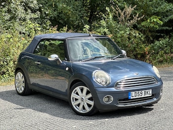 Used MINI Convertible 2009 for sale - 79344358: Photo