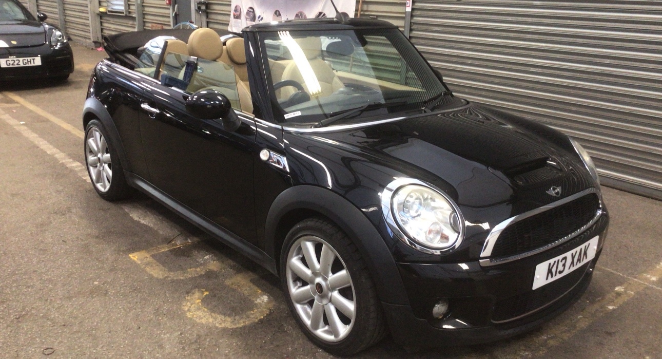 Used MINI Convertible 2009 for sale - 76041550: Photo 1