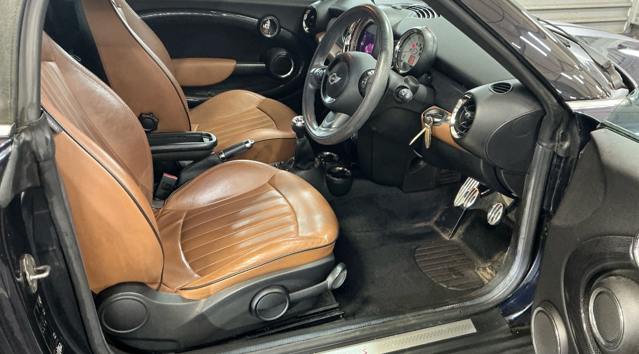 Used MINI Roadster 2012 for sale - 77208796: Photo 2