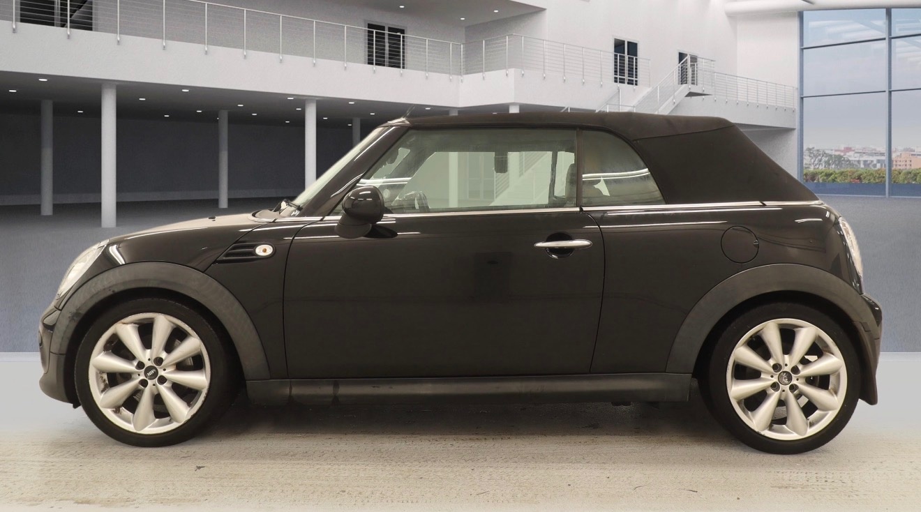 Used MINI Convertible 2013 for sale - 77750477: Photo 5