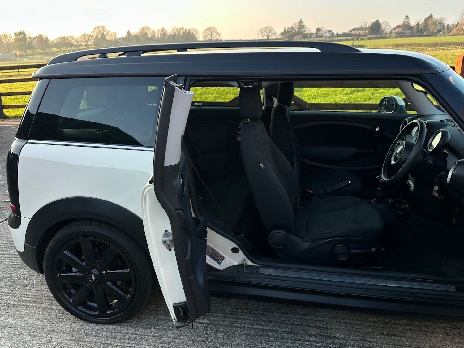 Used MINI Clubman 2009 for sale - 77115938: Photo 15