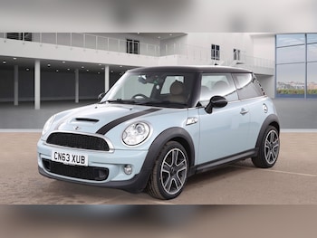 MINI Hatch feature image