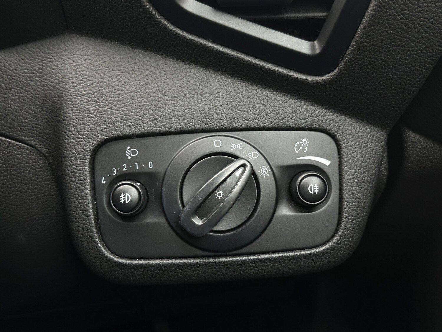 Used Ford C-Max 2016 for sale - 78219661: Photo 19