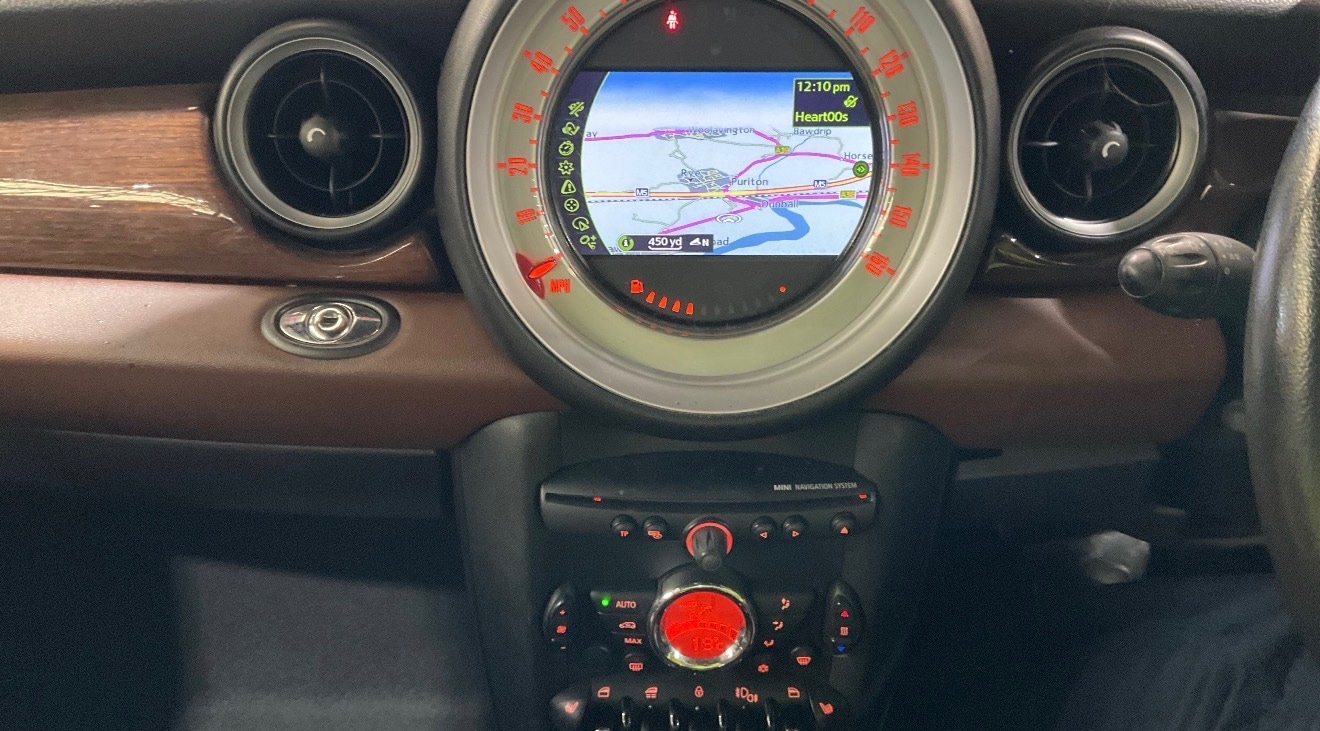 Used MINI Convertible 2010 for sale - 77750257: Photo 4