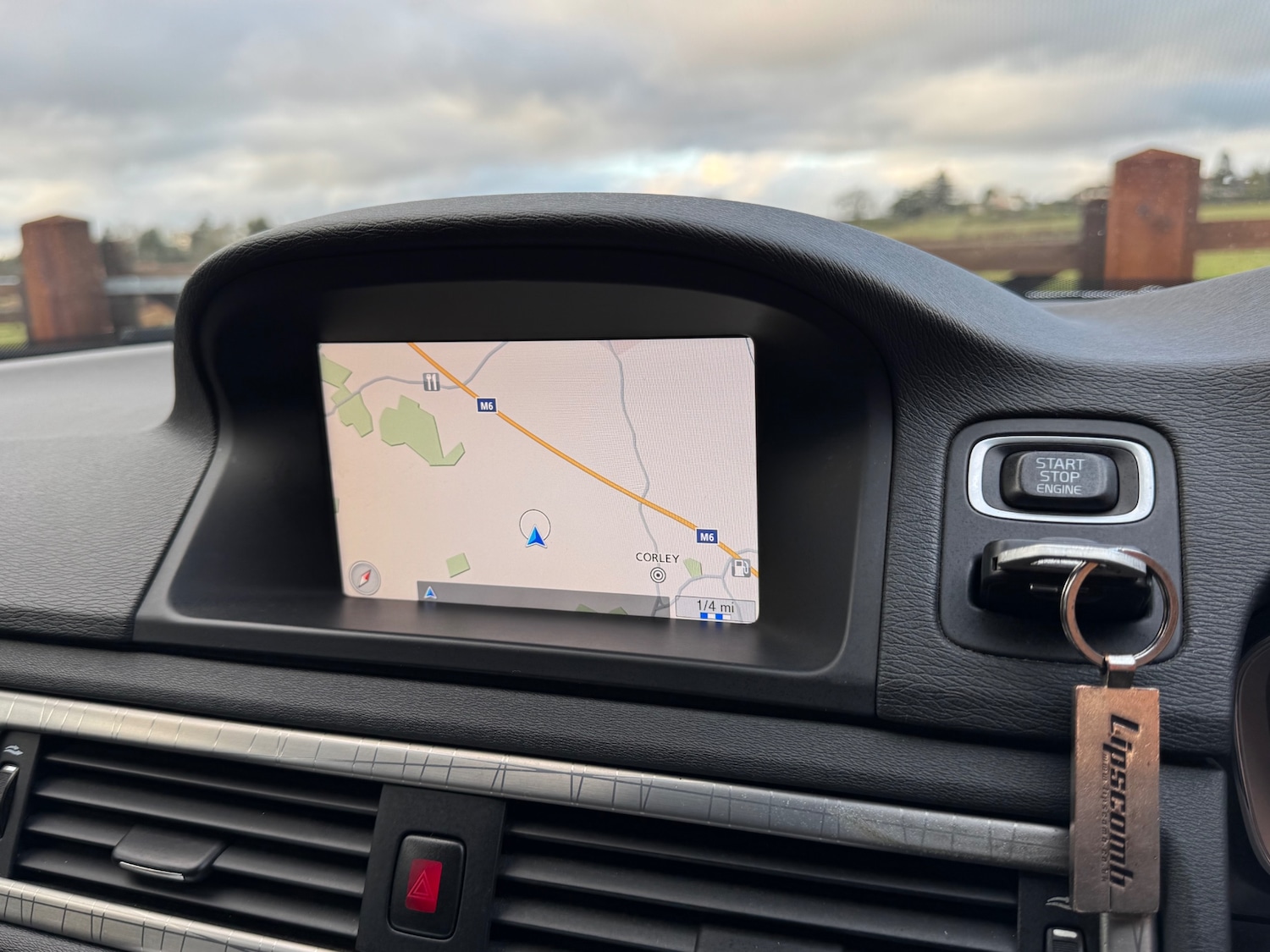 Used Volvo XC70 2013 for sale - 77236978: Photo 10