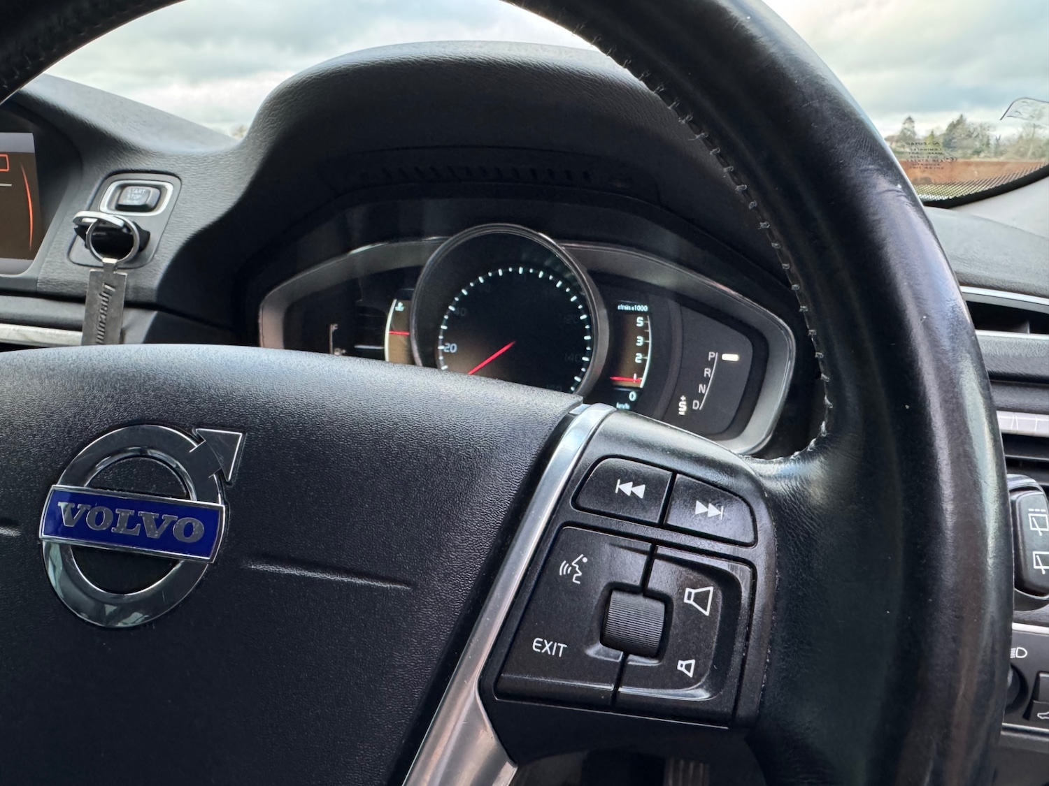 Used Volvo XC70 2013 for sale - 77236978: Photo 16