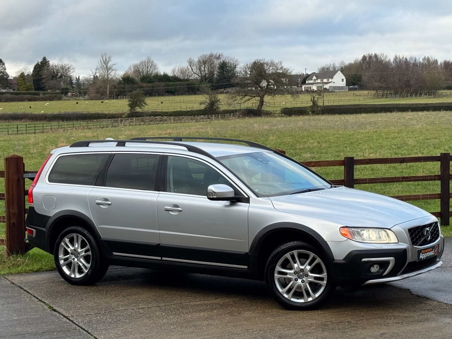 Used Volvo XC70 2013 for sale - 77236978: Photo 19