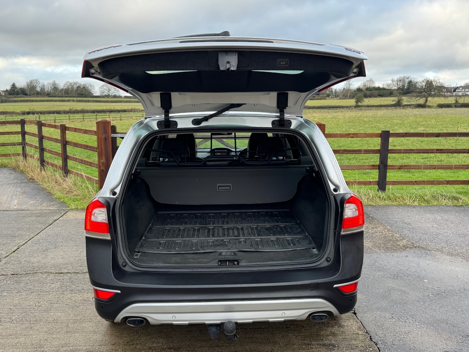 Used Volvo XC70 2013 for sale - 77236978: Photo 23