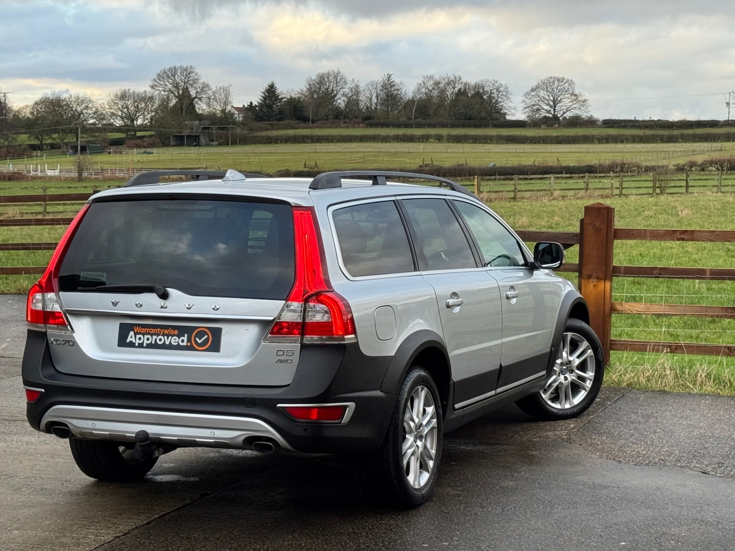 Used Volvo XC70 2013 for sale - 77236978: Photo 29