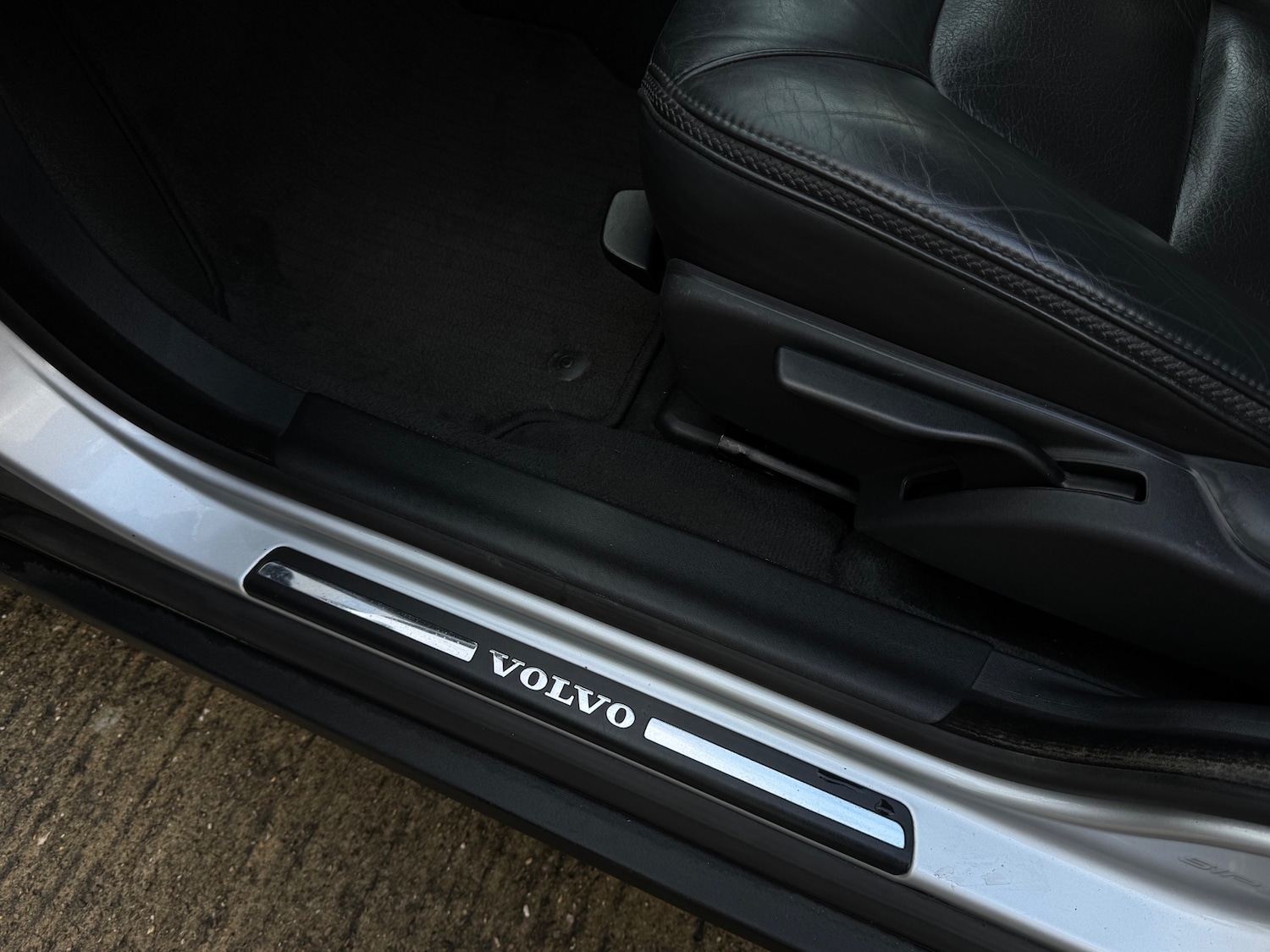 Used Volvo XC70 2013 for sale - 77236978: Photo 30