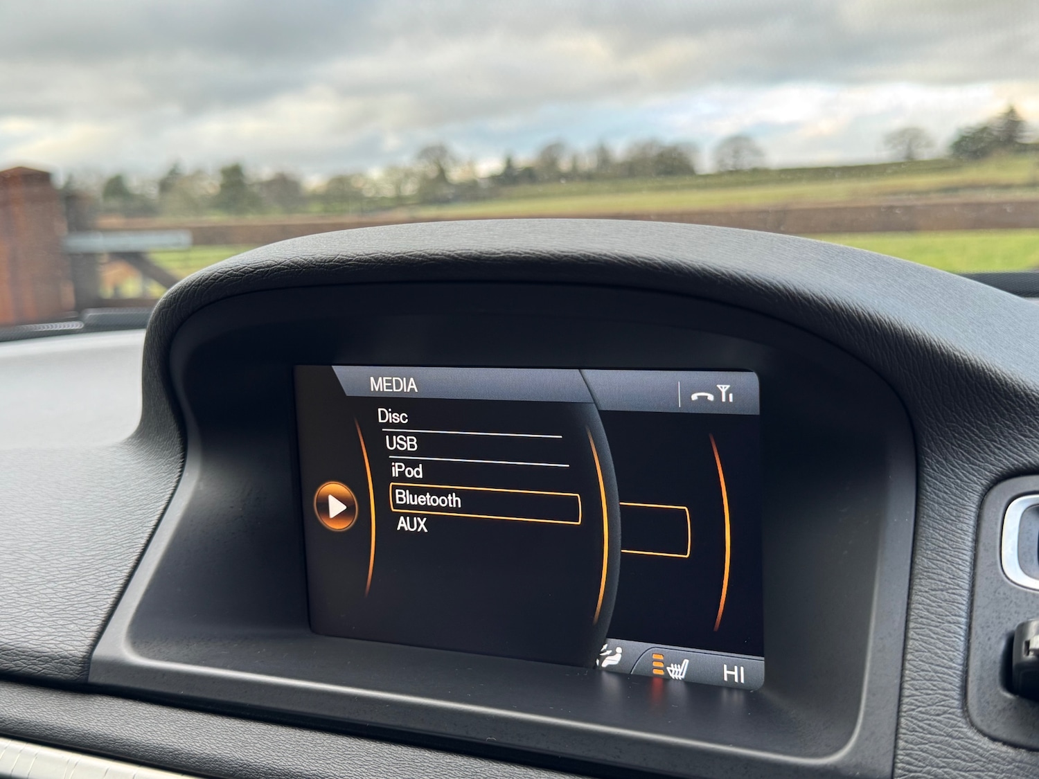 Used Volvo XC70 2013 for sale - 77236978: Photo 36