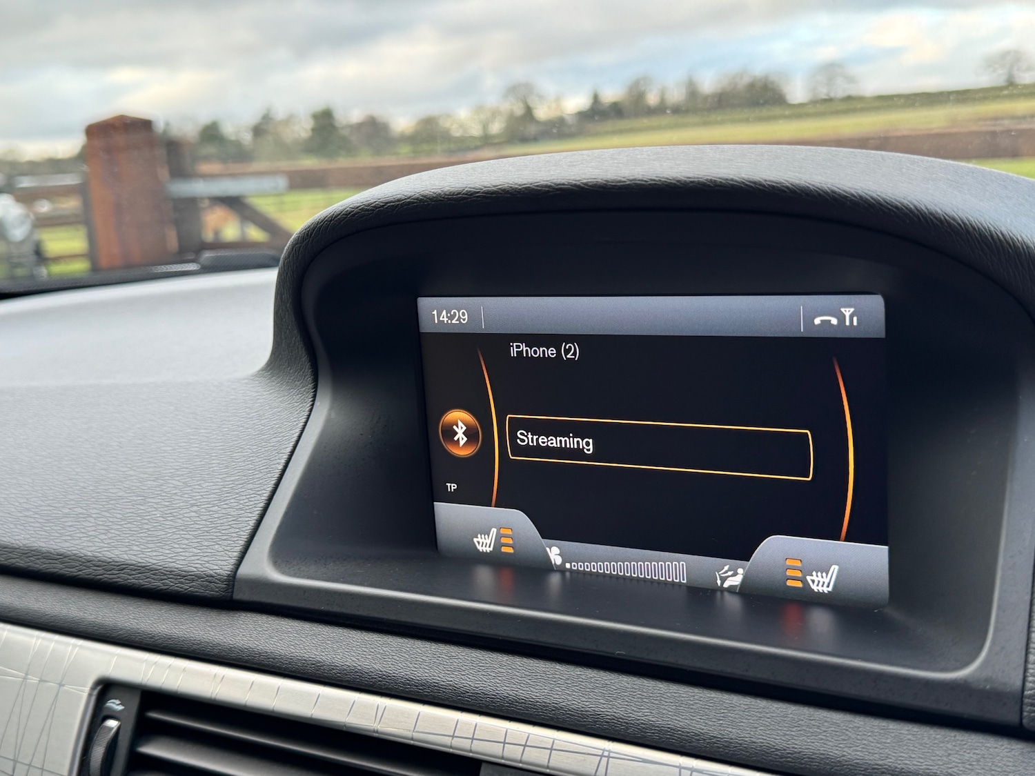 Used Volvo XC70 2013 for sale - 77236978: Photo 37