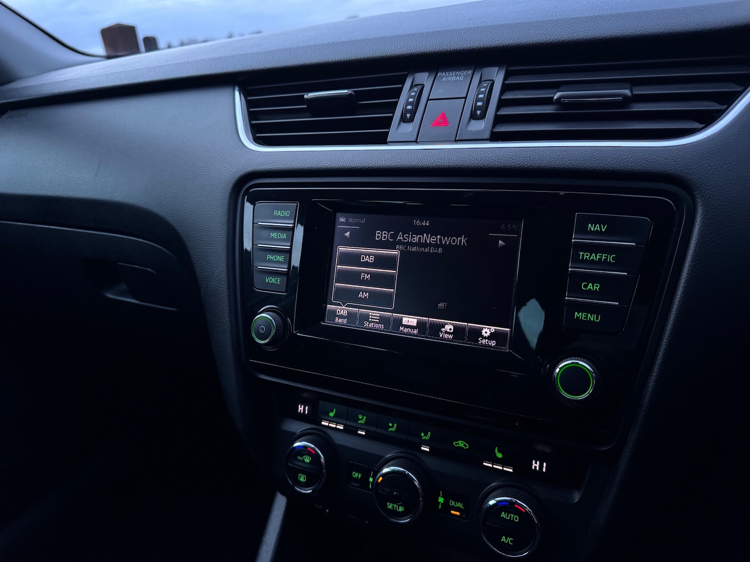 Used Skoda Octavia 2015 for sale - 77314232: Photo 11