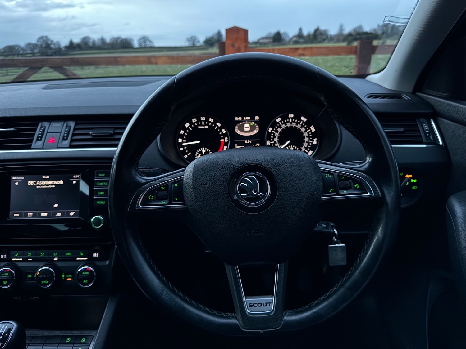 Used Skoda Octavia 2015 for sale - 77314232: Photo 16