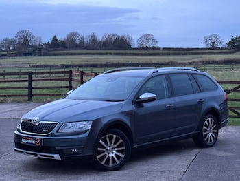 Used Skoda Octavia 2015 for sale - 77314232: Photo