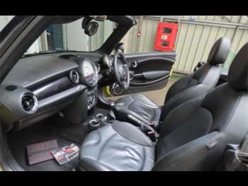 Used MINI Convertible 2010 for sale - 74767999: Photo