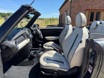 Used MINI Convertible 2015 for sale - 75173423: Photo