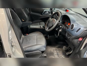 Used Peugeot Partner Tepee 2012 for sale - 79828518: Photo