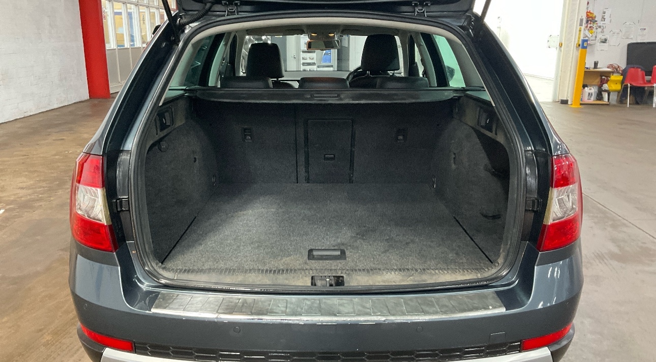 Used Skoda Octavia 2015 for sale - 77266551: Photo 10