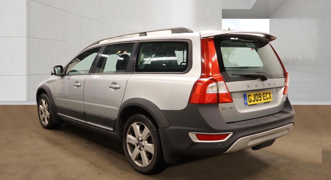 Used Volvo XC70 2009 for sale - 78135216: Photo 3