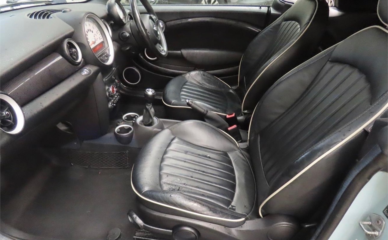 Used MINI Convertible 2012 for sale - 77954424: Photo 2