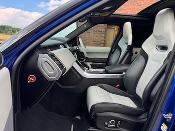 Used Land Rover Range Rover Sport 2018 for sale - 78984458: Photo