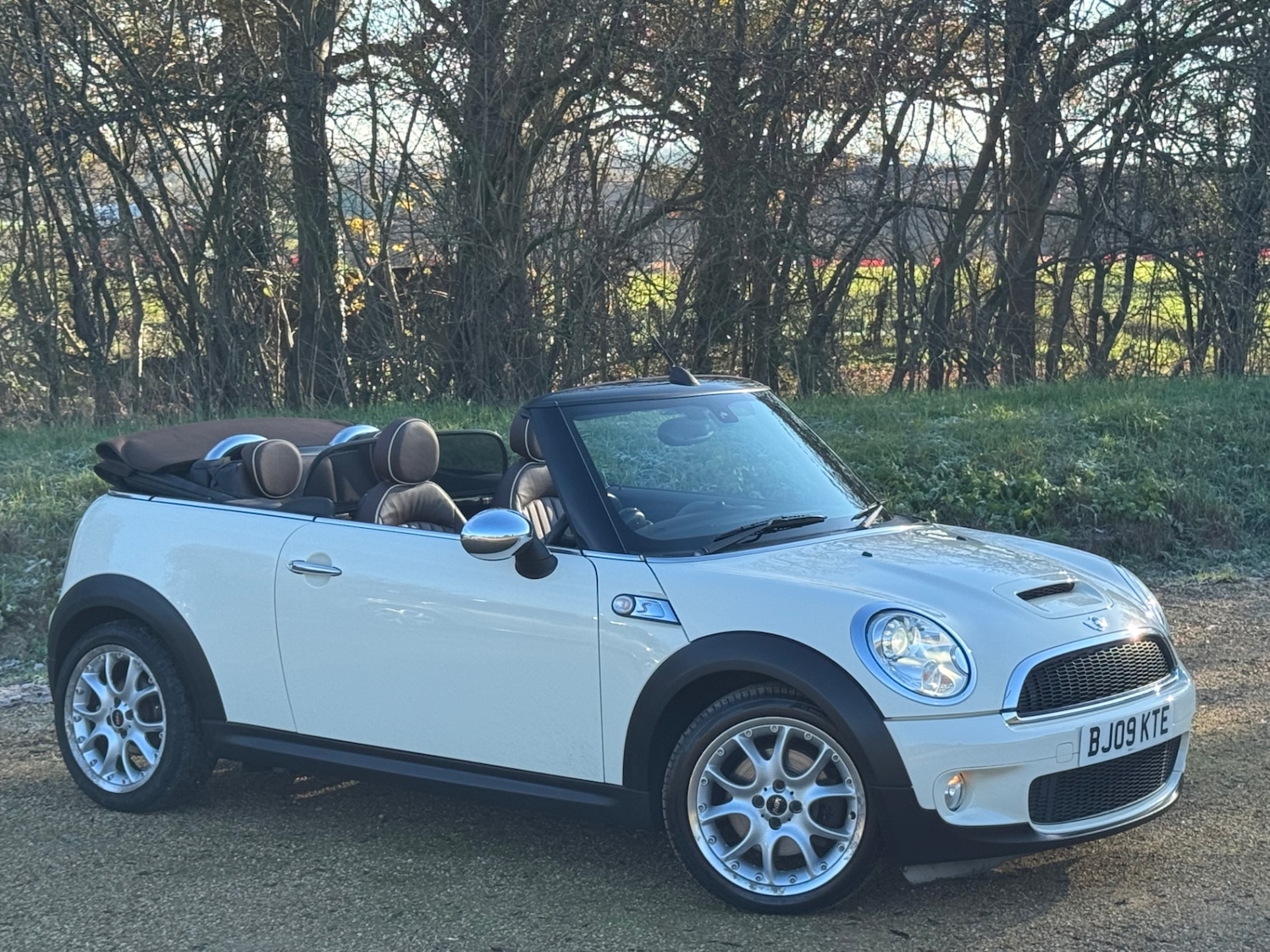 Used MINI Convertible 2009 for sale - 76650453: Photo 16