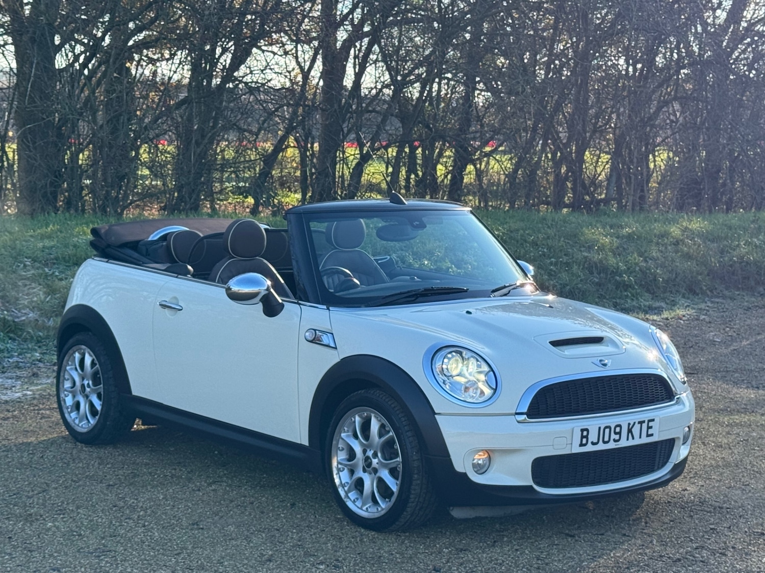 Used MINI Convertible 2009 for sale - 76650453: Photo 17